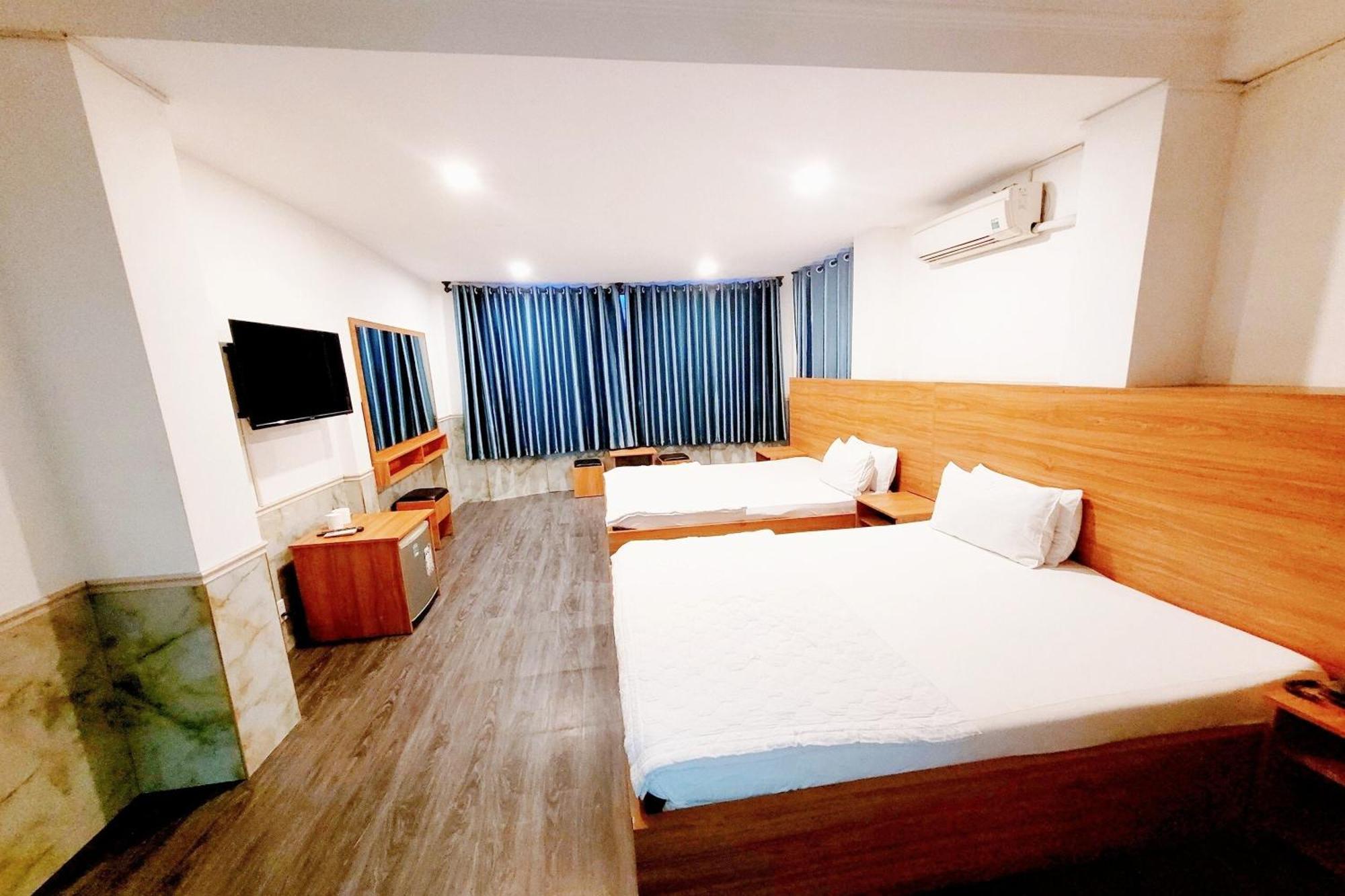 Hoang Nam Hotel Ho Chi Minh City Bagian luar foto